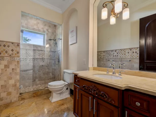5-bedroom home for sale in Miami - 9245 SW 93rd Ave - MondialRealty