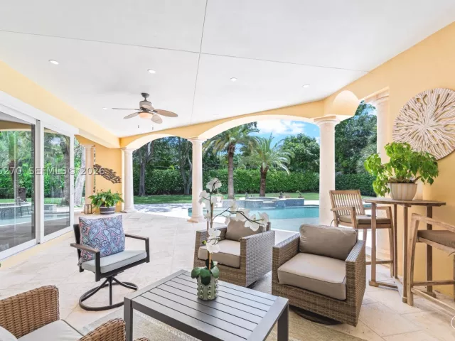 5-bedroom home for sale in Miami - 9245 SW 93rd Ave - MondialRealty