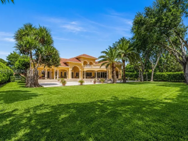5-bedroom home for sale in Miami - 9245 SW 93rd Ave - MondialRealty