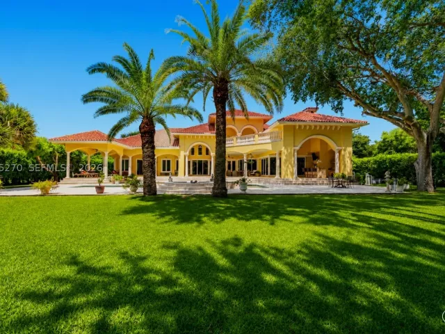 5-bedroom home for sale in Miami - 9245 SW 93rd Ave - MondialRealty
