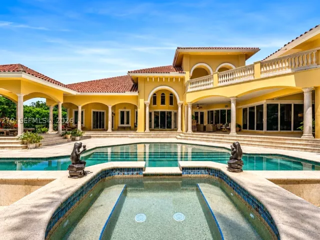 5-bedroom home for sale in Miami - 9245 SW 93rd Ave - MondialRealty