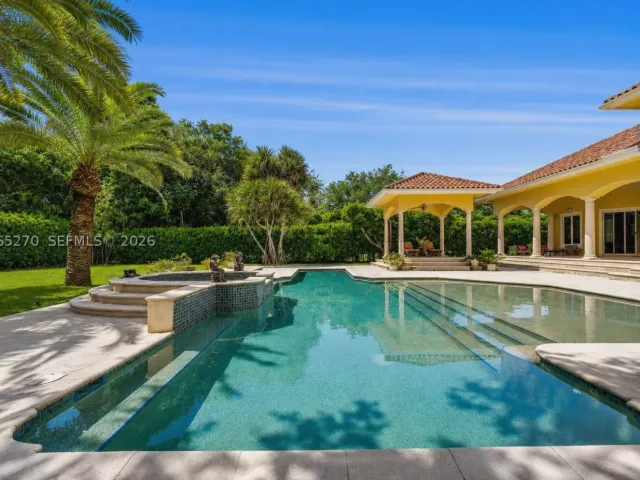 5-bedroom home for sale in Miami - 9245 SW 93rd Ave - MondialRealty