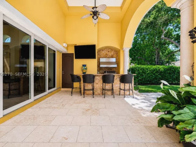 5-bedroom home for sale in Miami - 9245 SW 93rd Ave - MondialRealty