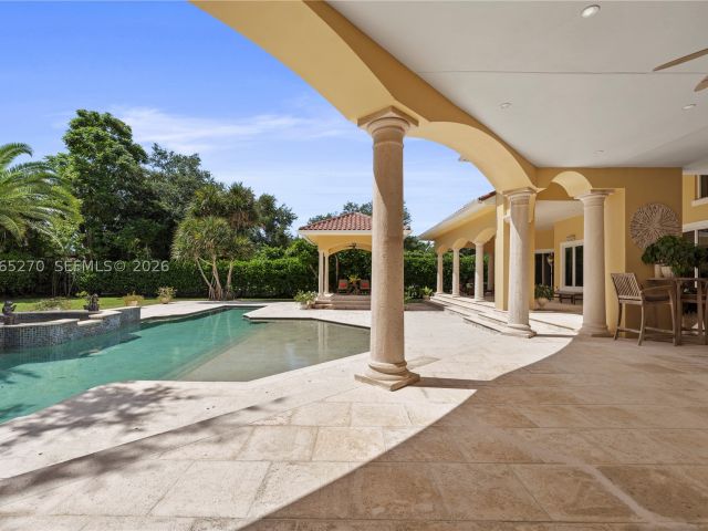5-bedroom home for sale in Miami - 9245 SW 93rd Ave - MondialRealty