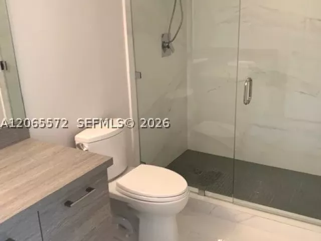 2-bedroom condo for rent in Sunny Isles Beach - 400 Sunny Isles Blvd 1606 - MondialRealty