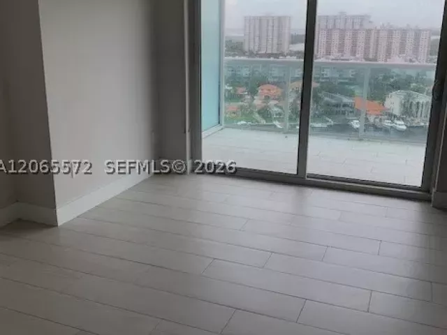 2-bedroom condo for rent in Sunny Isles Beach - 400 Sunny Isles Blvd 1606 - MondialRealty