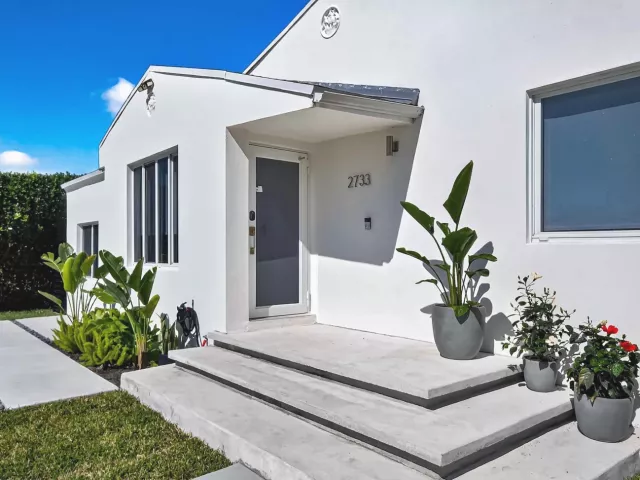 4-bedroom home for rent in Miami - 2733 SW 15th Street - MondialRealty
