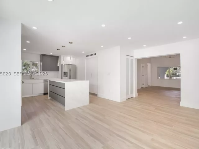 3-bedroom home for rent in Miami - 1654 SW 18th Ave 1 - MondialRealty