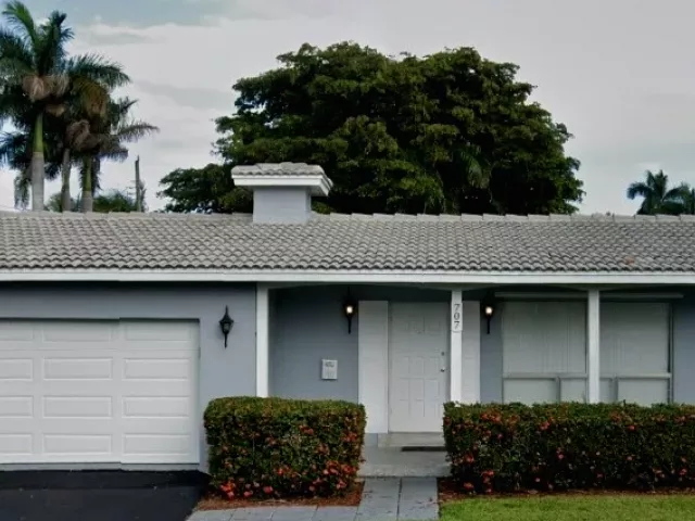 3-bedroom home for sale in Hollywood - 707 N 11th Ave - MondialRealty