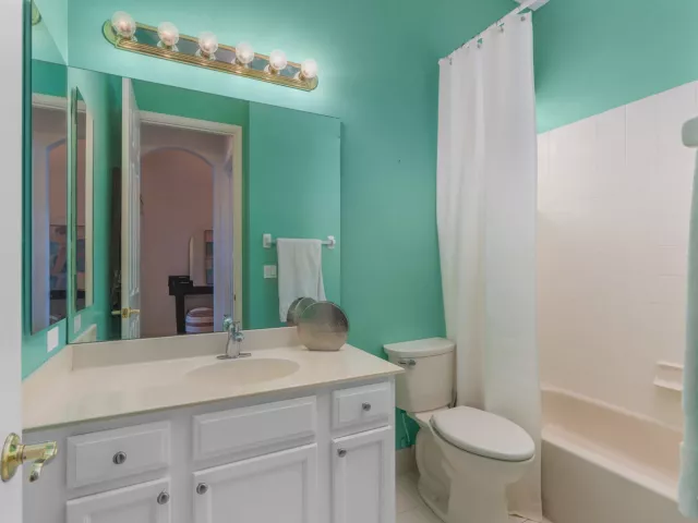 3-bedroom home for sale in West Palm Beach - 8620 HIGH CAY - MondialRealty