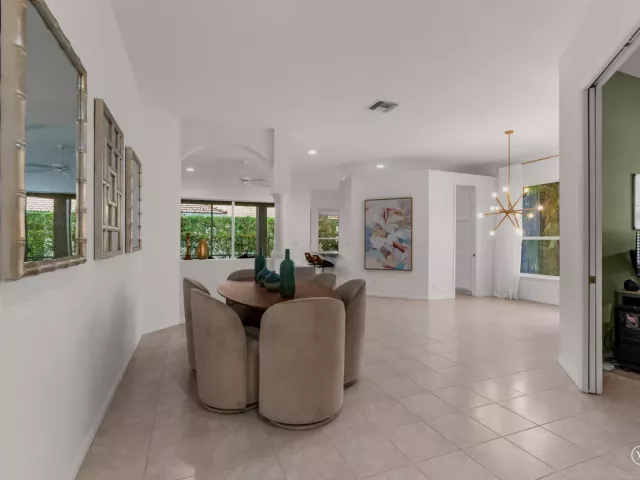 3-bedroom home for sale in West Palm Beach - 8620 HIGH CAY - MondialRealty