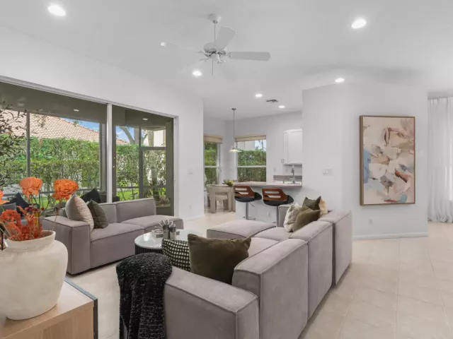 3-bedroom home for sale in West Palm Beach - 8620 HIGH CAY - MondialRealty