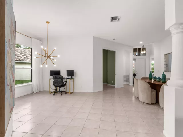 3-bedroom home for sale in West Palm Beach - 8620 HIGH CAY - MondialRealty
