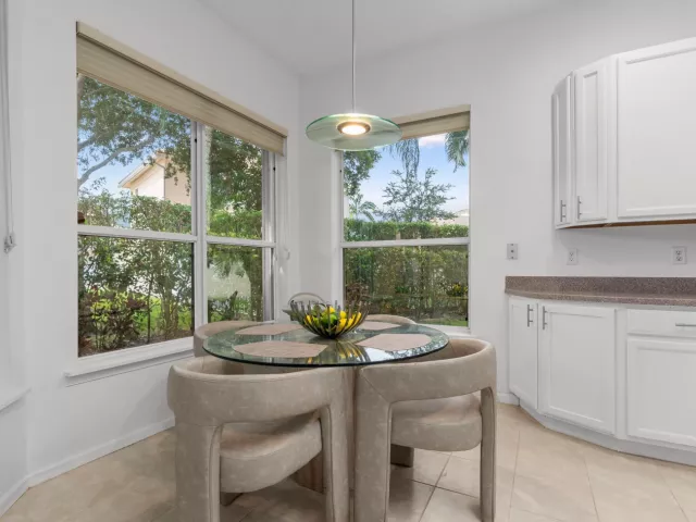 3-bedroom home for sale in West Palm Beach - 8620 HIGH CAY - MondialRealty
