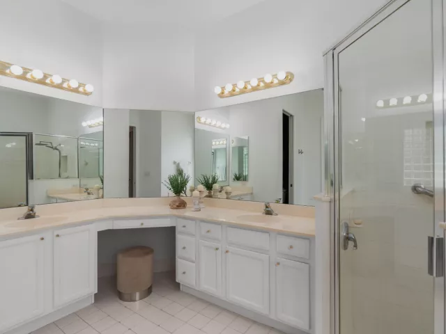 3-bedroom home for sale in West Palm Beach - 8620 HIGH CAY - MondialRealty