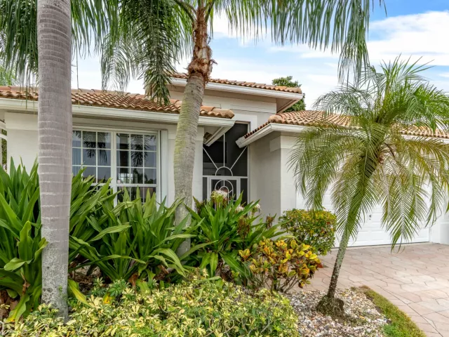 3-bedroom home for sale in West Palm Beach - 8620 HIGH CAY - MondialRealty