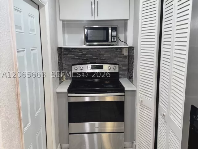 3-bedroom home for sale in Miami - 350 NW 58th Ave - MondialRealty