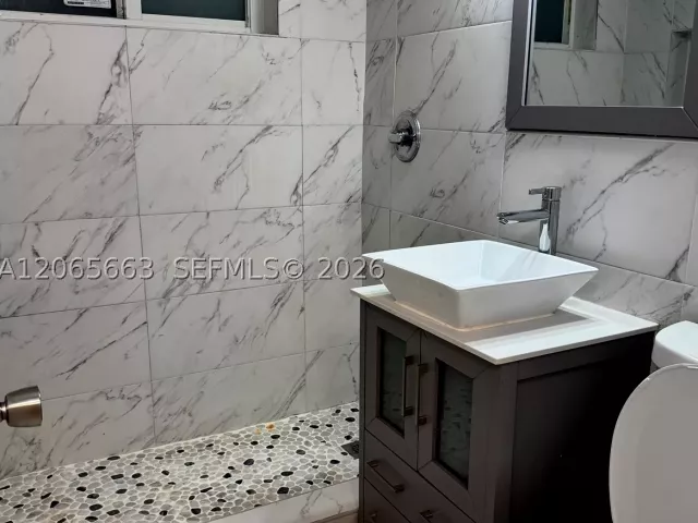 3-bedroom home for sale in Miami - 350 NW 58th Ave - MondialRealty