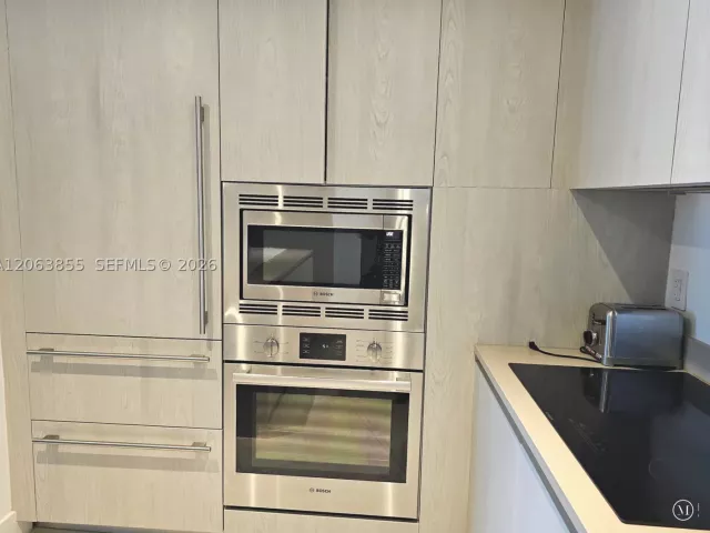2-bedroom condo for sale in Hollywood - 4111 S Ocean Dr 3608 - MondialRealty