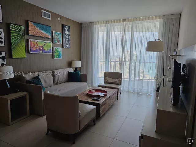 2-bedroom condo for sale in Hollywood - 4111 S Ocean Dr 3608 - MondialRealty