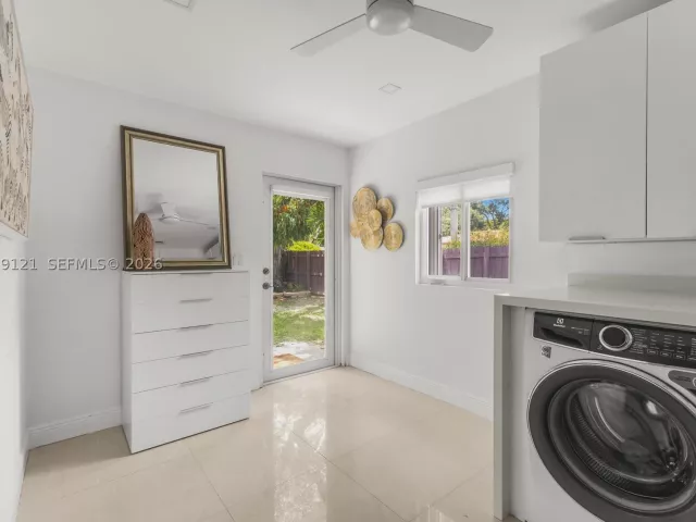 3-bedroom home for sale in Miami - 8920 NE 9th Ct - MondialRealty
