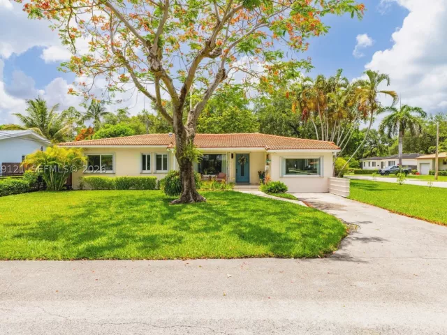 3-bedroom home for sale in Miami - 8920 NE 9th Ct - MondialRealty