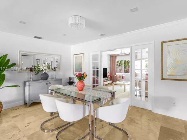 3-bedroom home for sale in Miami - 8920 NE 9th Ct - MondialRealty