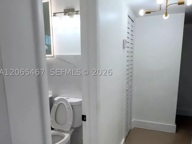 3-bedroom home for sale in Miami - 41 NE 195th St - MondialRealty