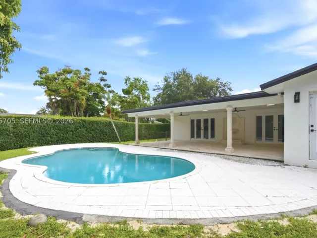 3-bedroom home for sale in Miami - 10830 SW 79th Ave - MondialRealty
