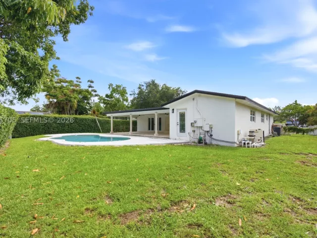 3-bedroom home for sale in Miami - 10830 SW 79th Ave - MondialRealty