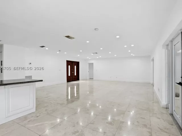 3-bedroom home for sale in Miami - 10830 SW 79th Ave - MondialRealty