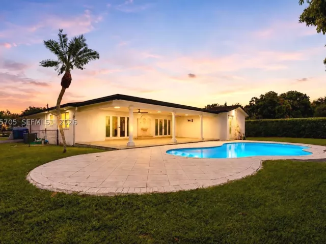 3-bedroom home for sale in Miami - 10830 SW 79th Ave - MondialRealty