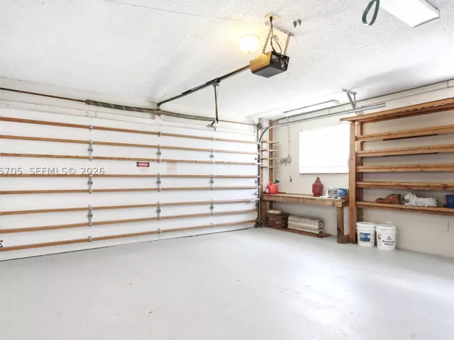 3-bedroom home for sale in Miami - 10830 SW 79th Ave - MondialRealty