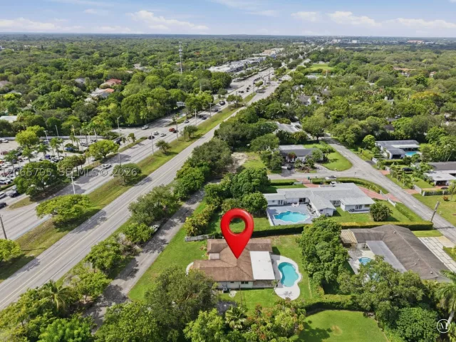 3-bedroom home for sale in Miami - 10830 SW 79th Ave - MondialRealty