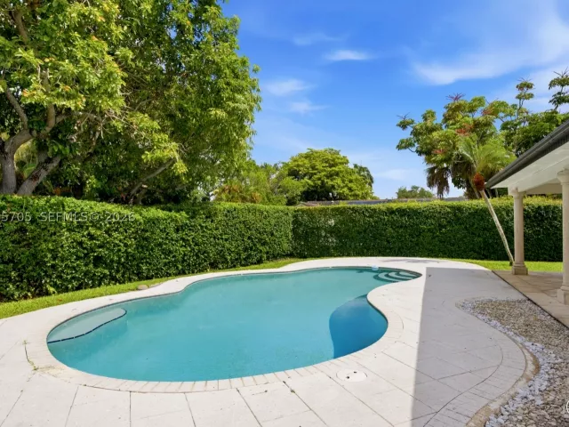 3-bedroom home for sale in Miami - 10830 SW 79th Ave - MondialRealty