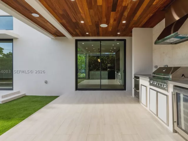 4-bedroom home for sale in Miami - 4031 NW 1st Ave - MondialRealty