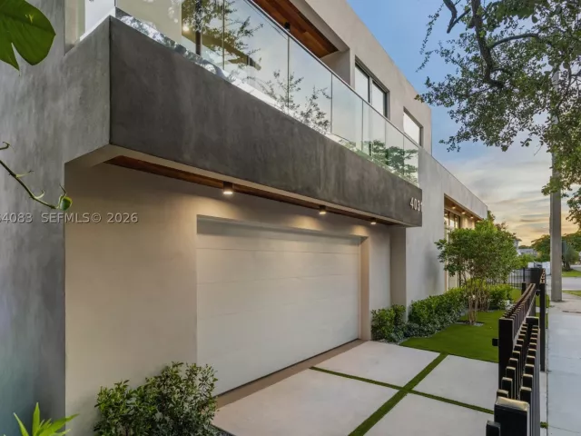 4-bedroom home for sale in Miami - 4031 NW 1st Ave - MondialRealty
