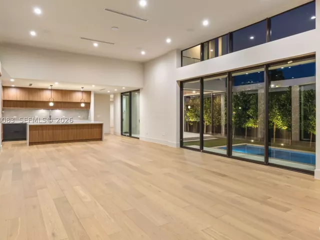 4-bedroom home for sale in Miami - 4031 NW 1st Ave - MondialRealty