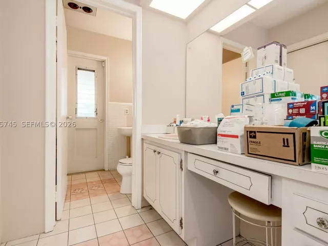 4-bedroom home for sale in Hollywood - 5013 Arthur St - MondialRealty