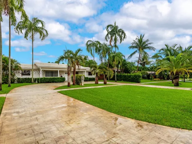 4-bedroom home for sale in Hollywood - 5013 Arthur St - MondialRealty