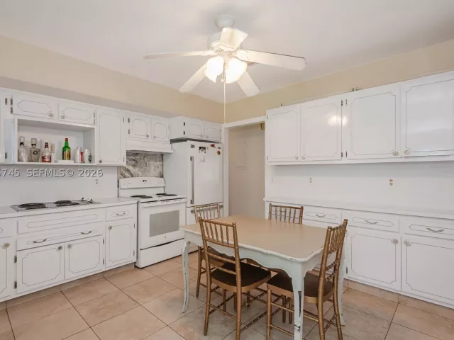 4-bedroom home for sale in Hollywood - 5013 Arthur St - MondialRealty