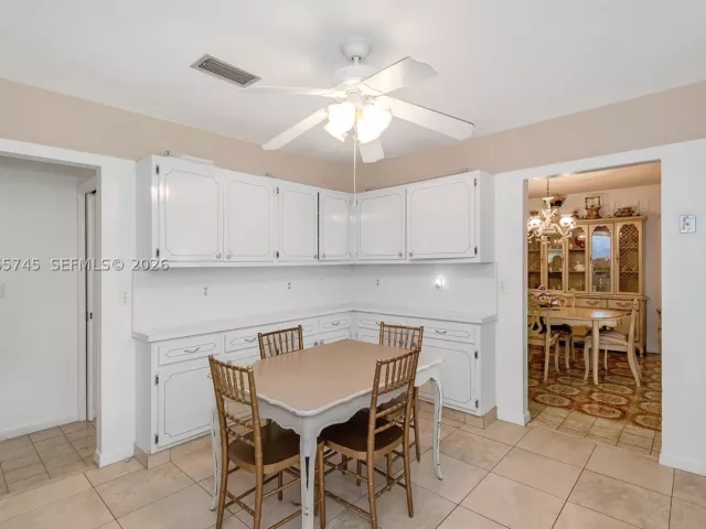 4-bedroom home for sale in Hollywood - 5013 Arthur St - MondialRealty