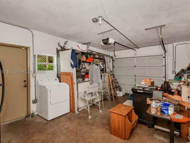 4-bedroom home for sale in Hollywood - 5013 Arthur St - MondialRealty