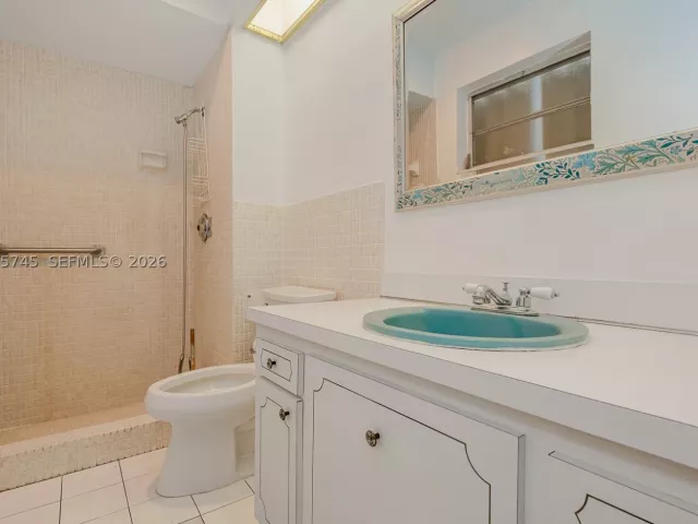4-bedroom home for sale in Hollywood - 5013 Arthur St - MondialRealty