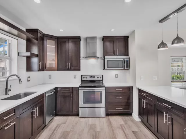 2-bedroom home for rent in Deerfield Beach - 921 SE 15th Court - MondialRealty