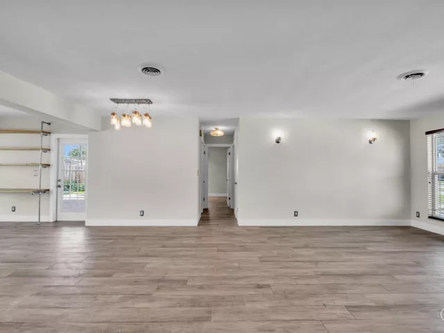 2-bedroom home for rent in Deerfield Beach - 921 SE 15th Court - MondialRealty