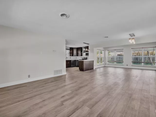 2-bedroom home for rent in Deerfield Beach - 921 SE 15th Court - MondialRealty