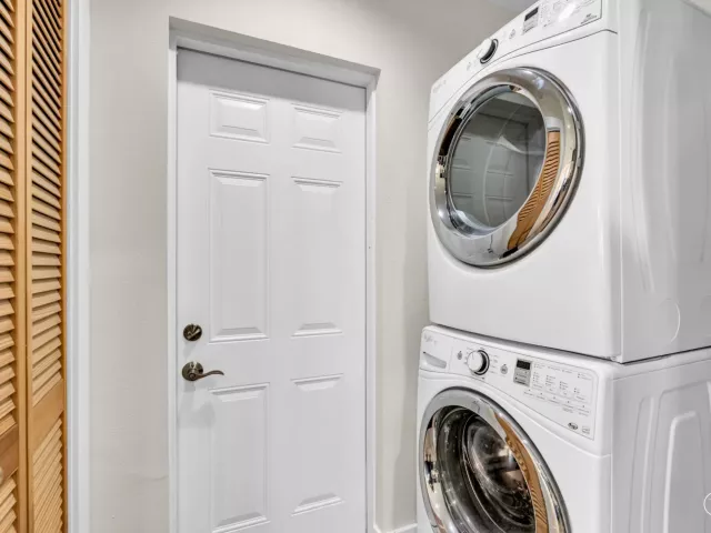 2-bedroom home for rent in Deerfield Beach - 921 SE 15th Court - MondialRealty