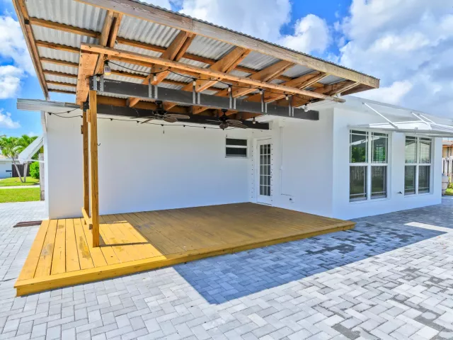 2-bedroom home for rent in Deerfield Beach - 921 SE 15th Court - MondialRealty