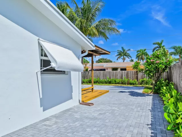 2-bedroom home for rent in Deerfield Beach - 921 SE 15th Court - MondialRealty